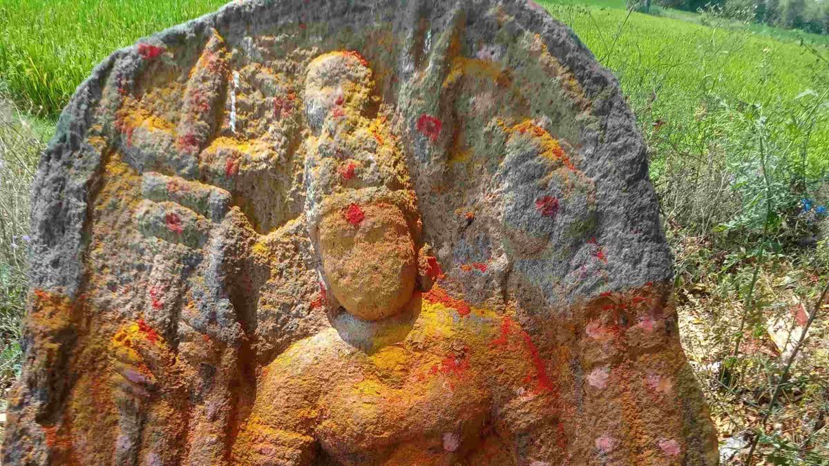 கொற்றவை சிற்பங்கள் கண்டுபிடிப்பு