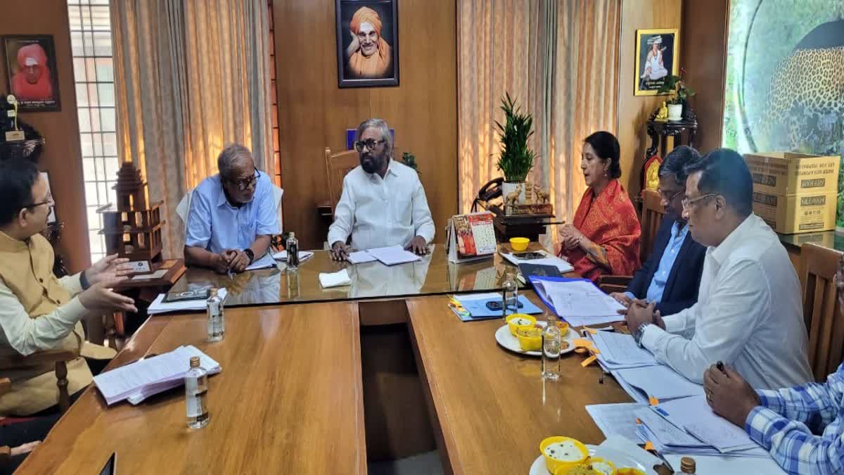 environment-minister-eshwar-khandre-holds-meeting-with-mla-suresh-kumar-and-other-officials