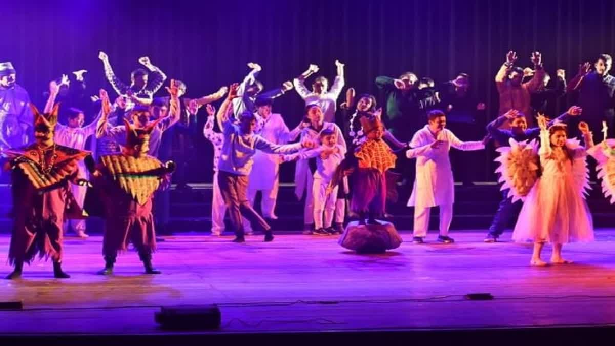 آسام کا منفرد ڈرامہ اسکول جہاں 'معذور' بچے حقیقی ہیرو بن جاتے ہیں، راجیو سعود کی پہل کو آپ بھی کریں گے سلام