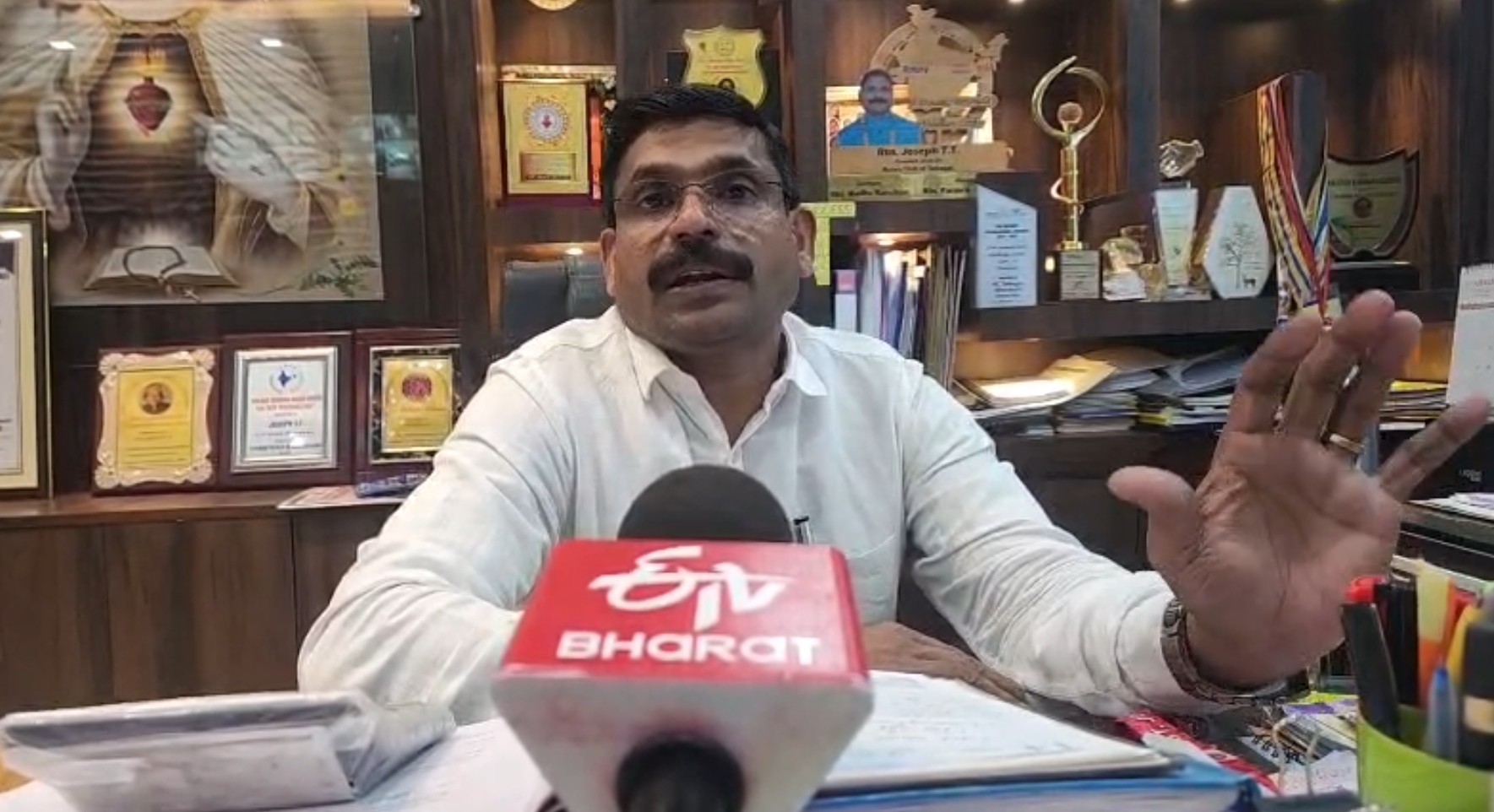 தனியார் பள்ளி முதல்வர் பாபு டி. தாமஸ்