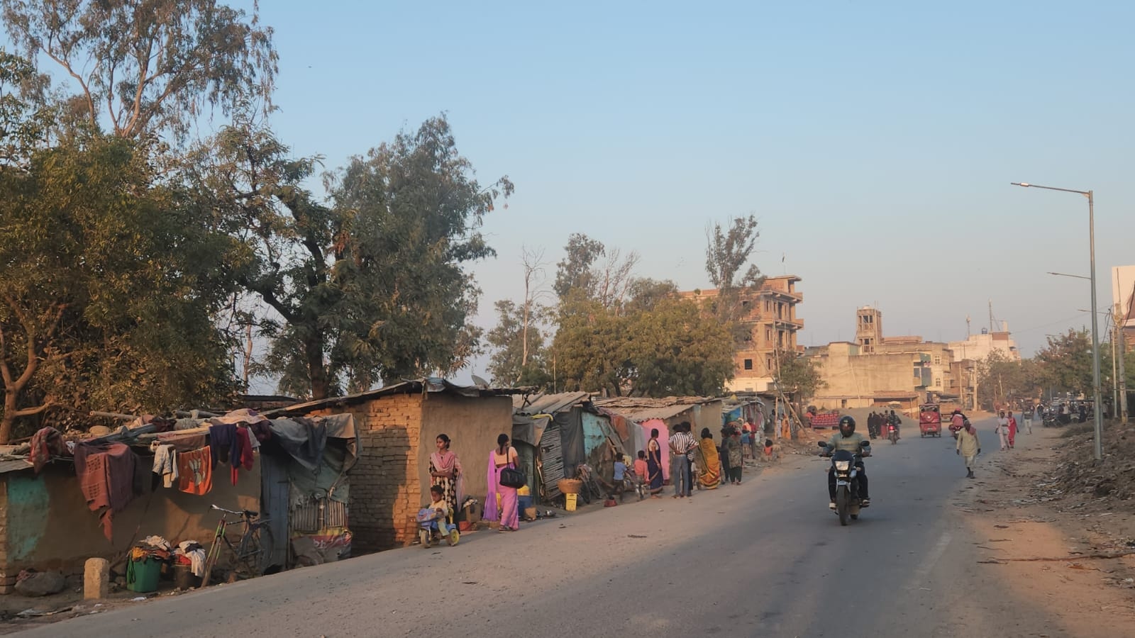 பாக்கெட் மணி பள்ளியில் பயில்வோரின் வீடுகள்