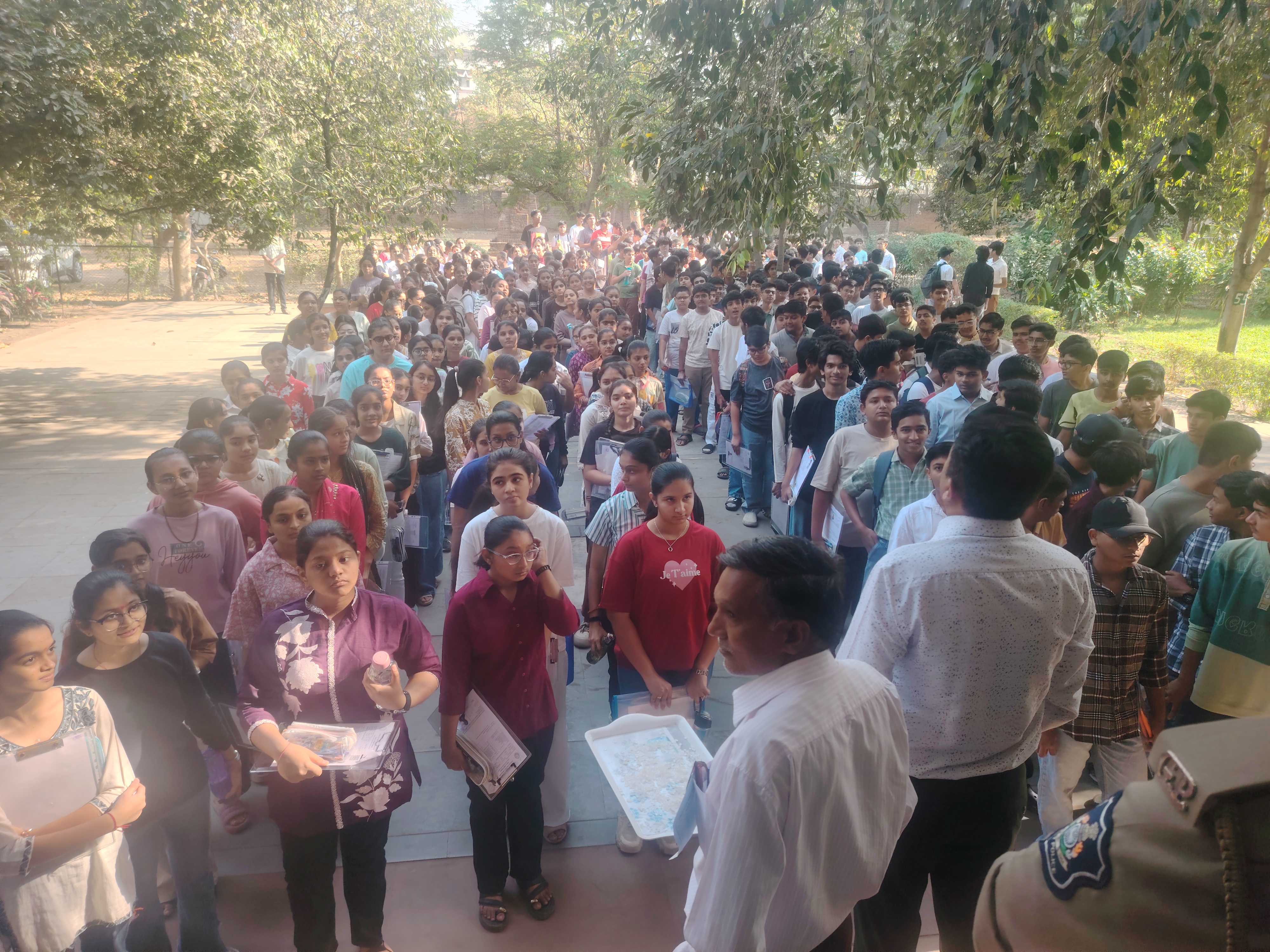 ધોરણ 10 અને 12ની પરીક્ષા શરૂ