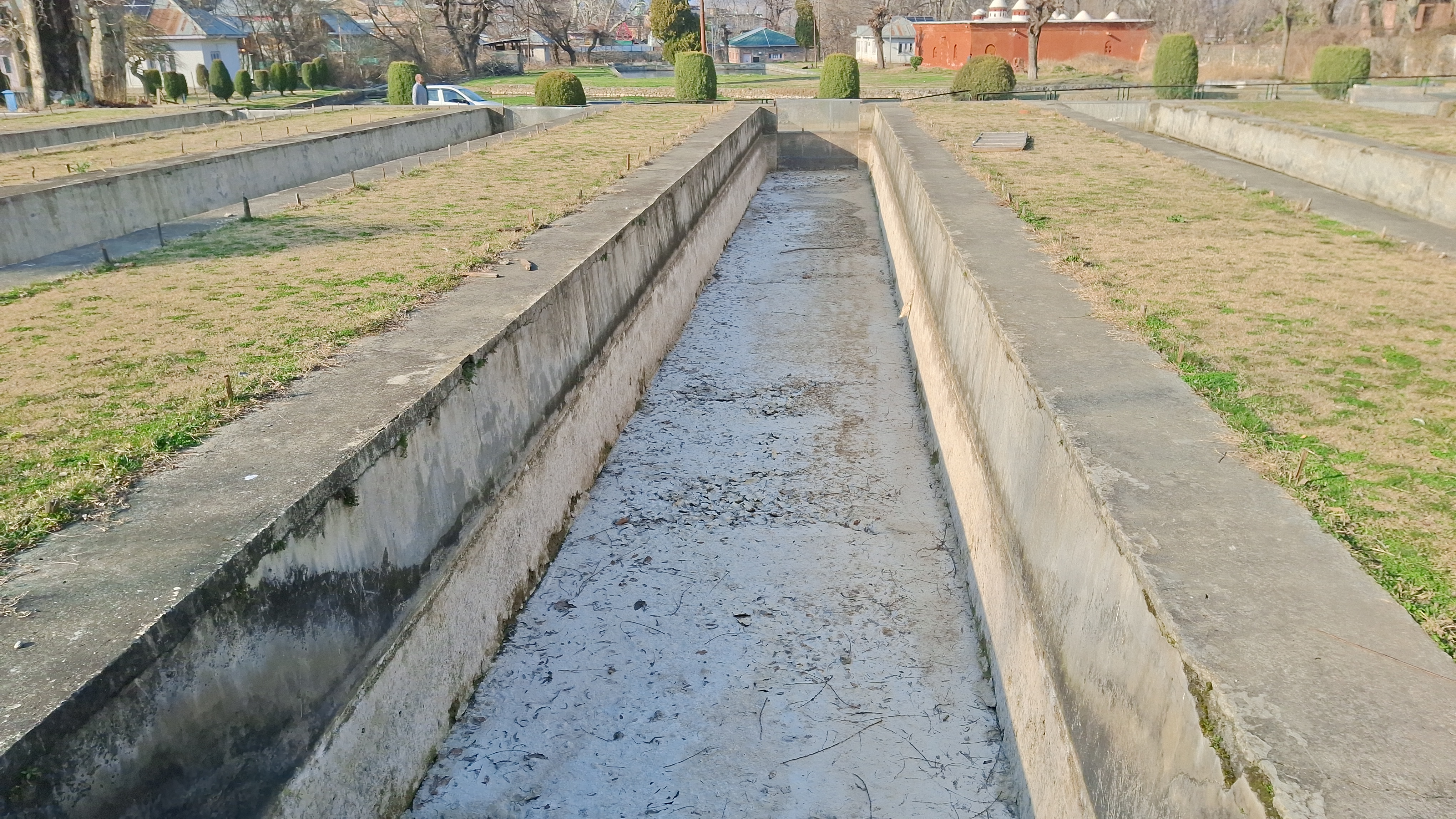 water scarcity poses serious challenges to the Fisheries sector in Kashmir