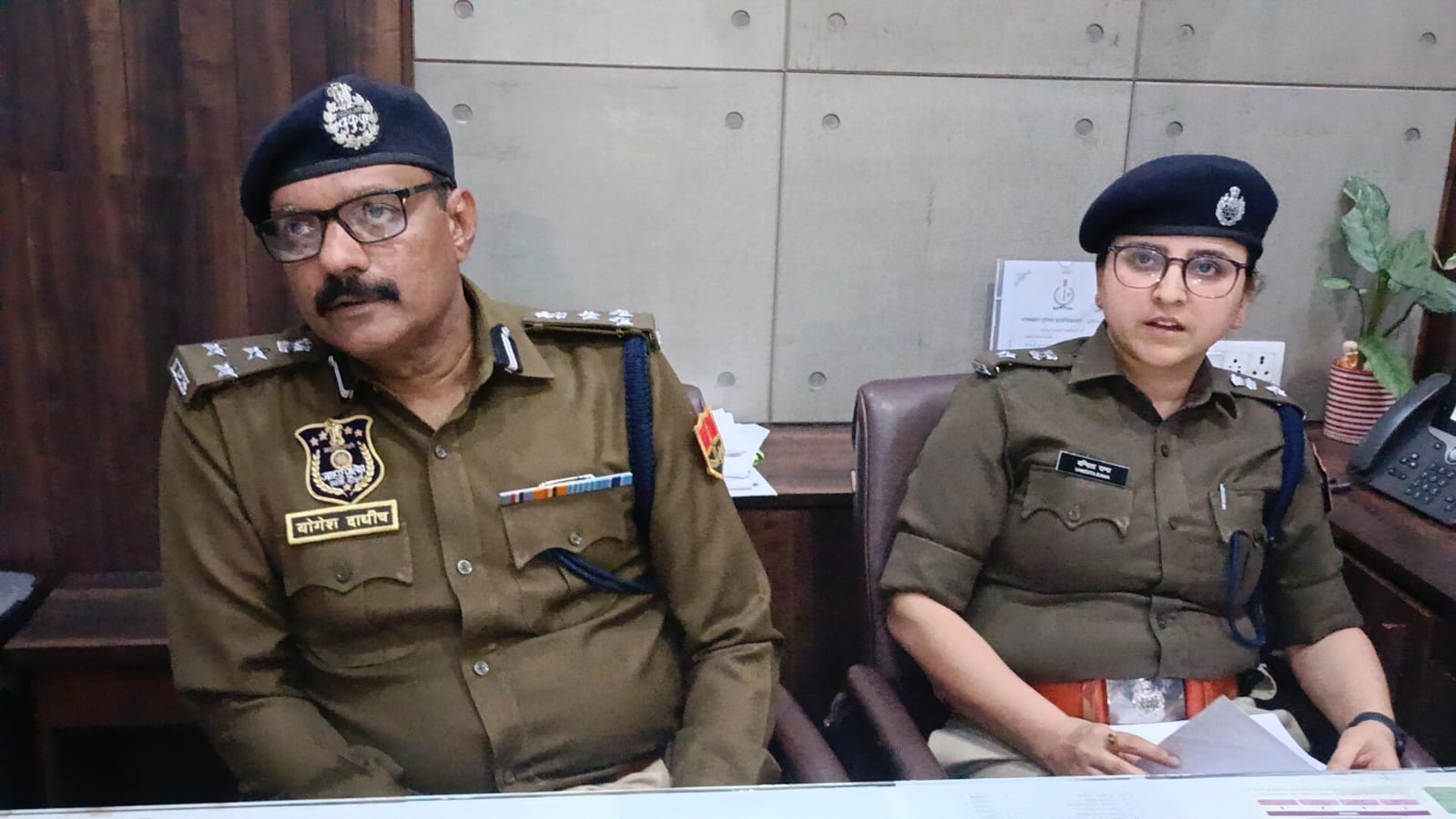 Police officer giving information about the route plan