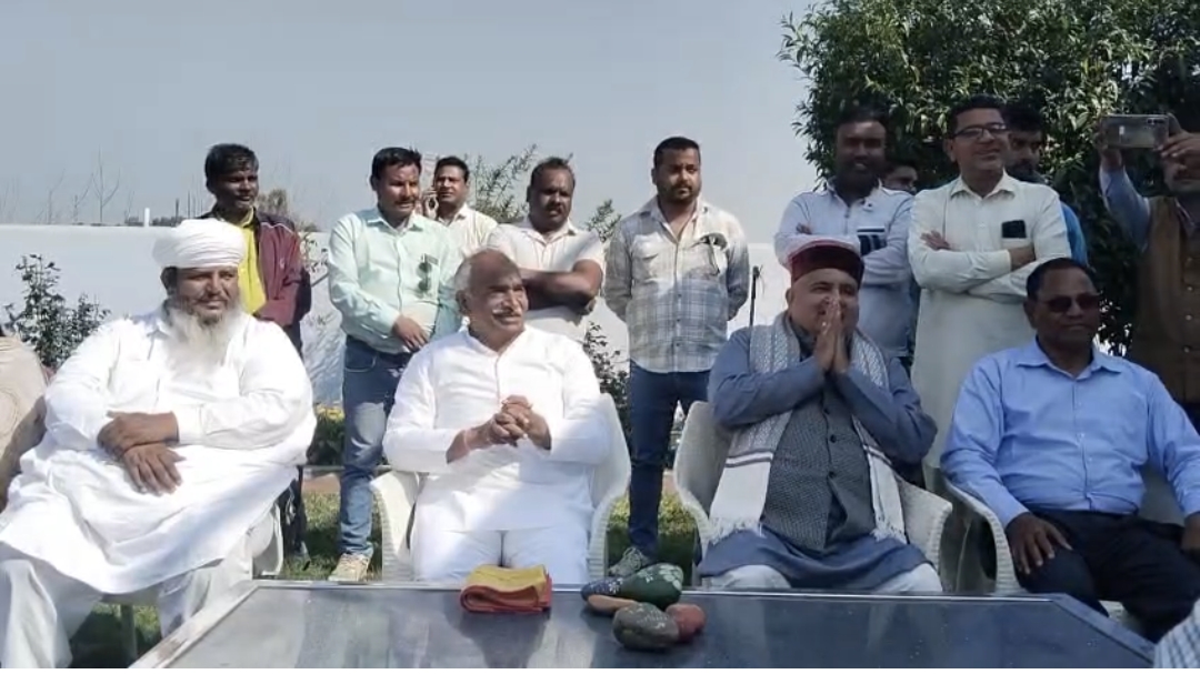 Mahendra Bhatt met Arvind Pandey