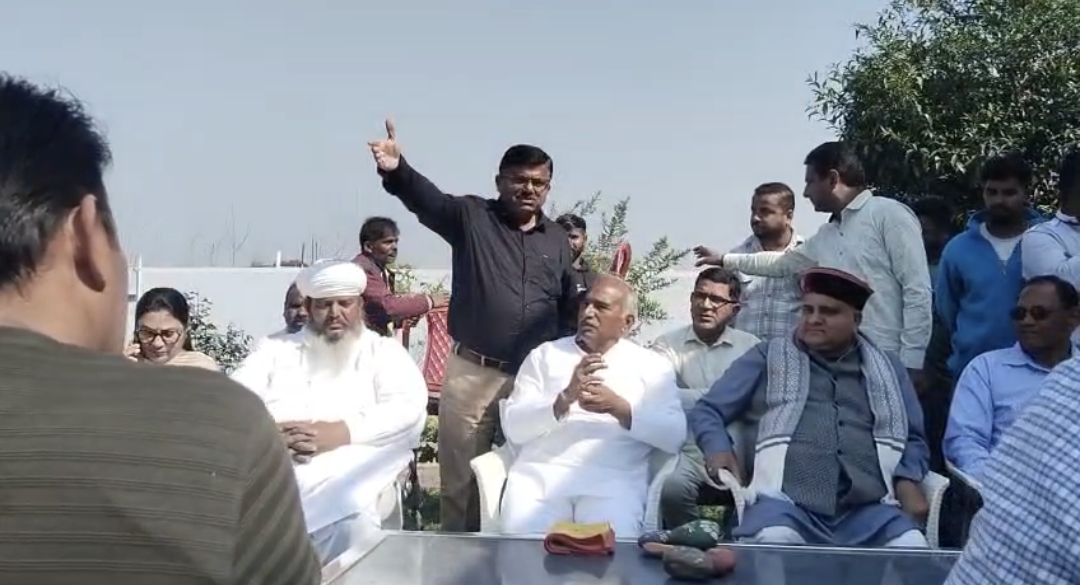 Mahendra Bhatt met Arvind Pandey