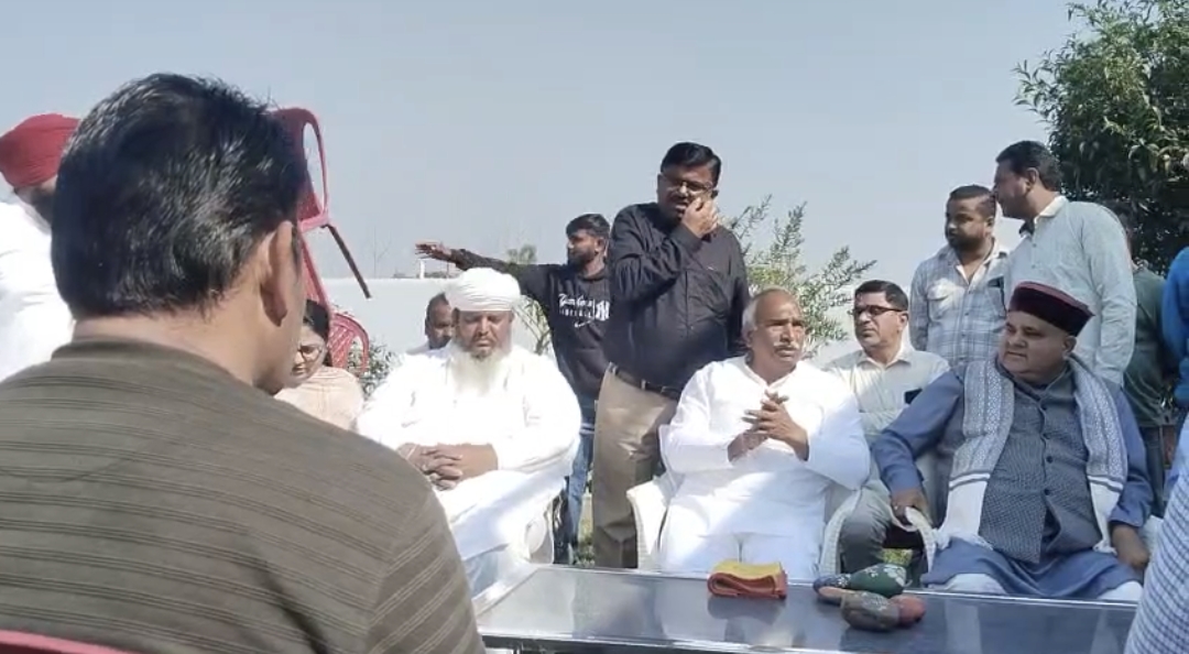 Mahendra Bhatt met Arvind Pandey