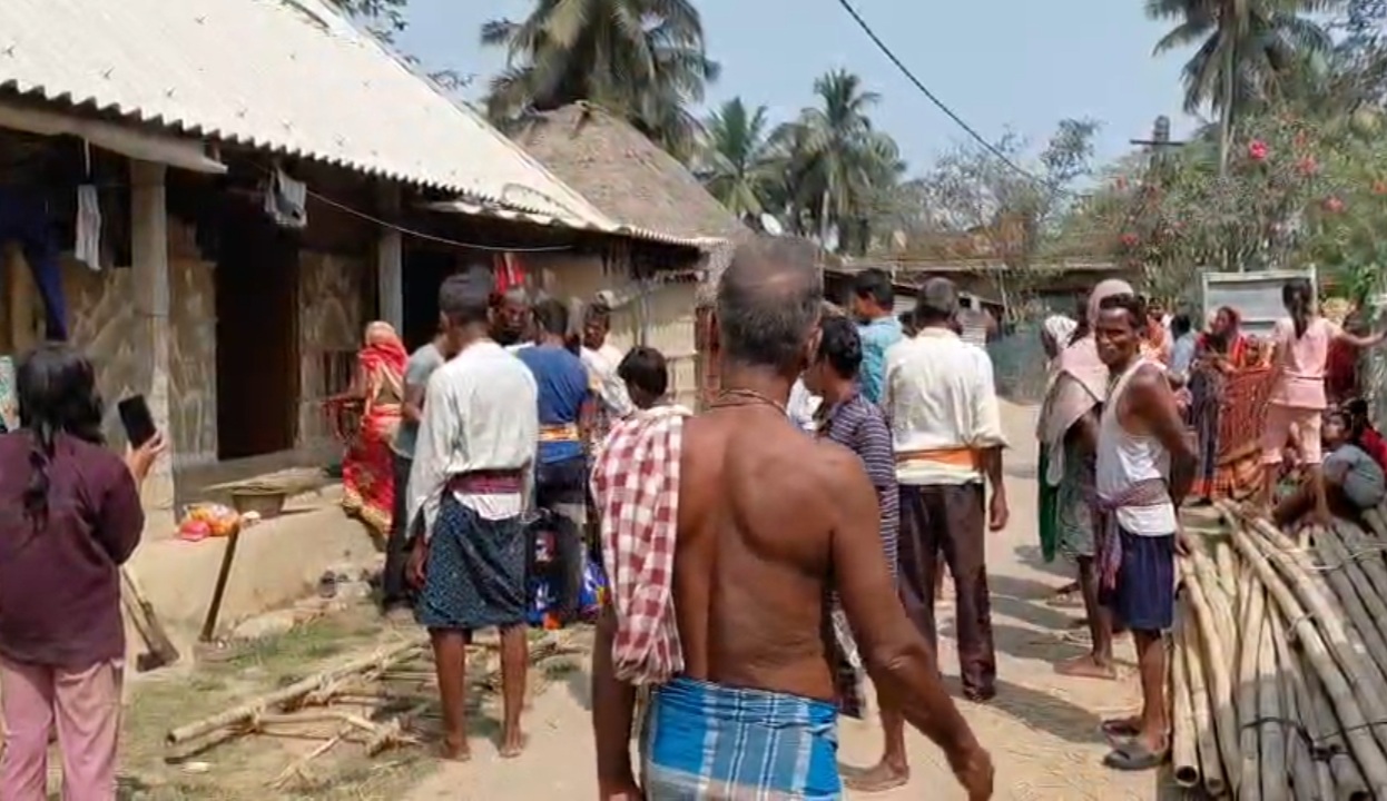 ଅଭିଯୋଗ ଆସିଛି କେନ୍ଦ୍ରାପଡ଼ା ଜିଲ୍ଲା ରାଜନଗର ବ୍ଲକ ଜୁଣଗଡ଼ି ଗାଁରୁ ।