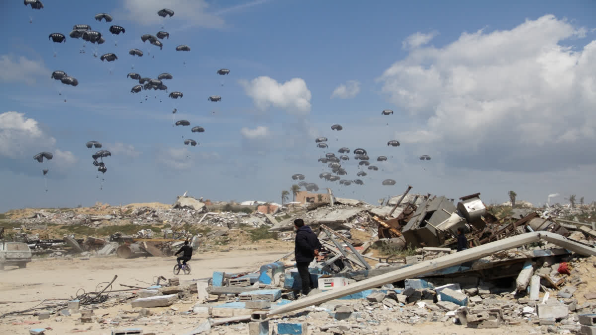 Israel and Hamas dig in as international pressure builds for a cease-fire in Gaza Israel and Hamas dig in as international pressure builds for a cease-fire in Gaza