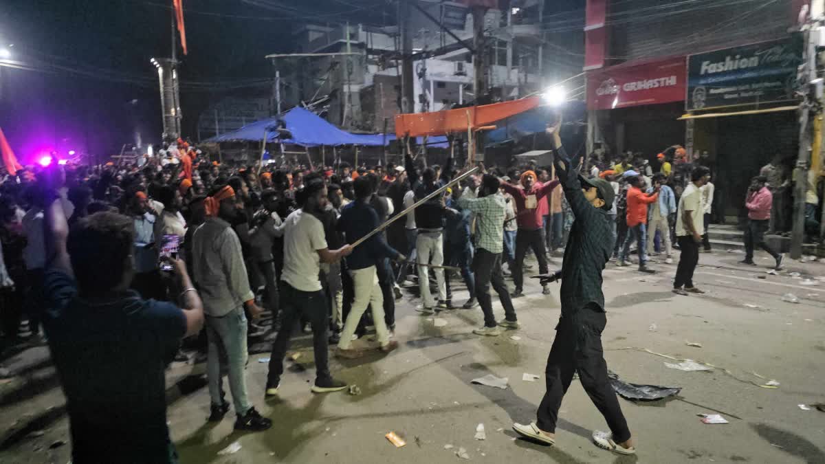 stone-pelting-during-mangala-julus-in-hazaribag