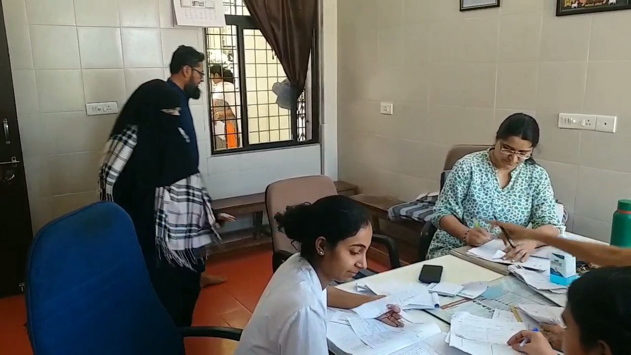 આયુર્વેદની સારવાર તરફ દંપતિઓ