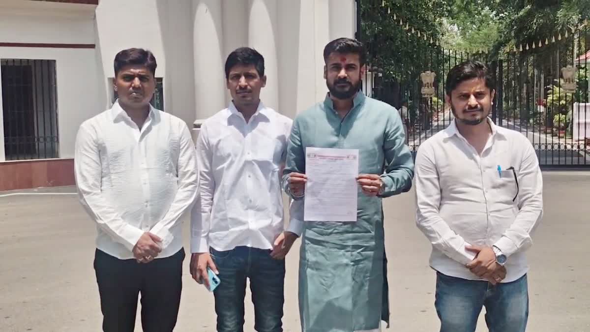 BJYM Delegation met Governor
