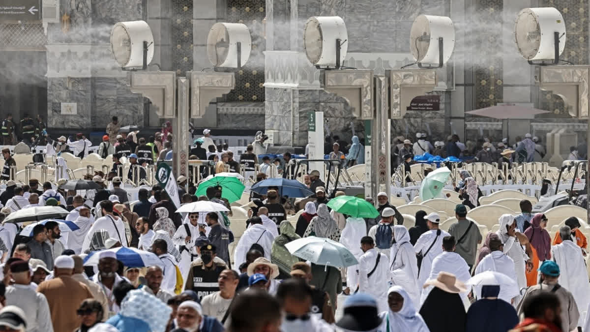 Saudi Arabia Turns To Drones To Shield Pilgrims From Extreme Heat