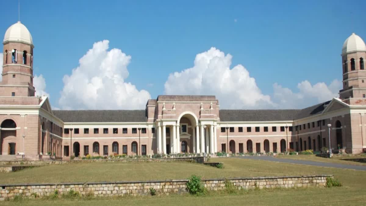 FRI OPENS FOR TOURISTS