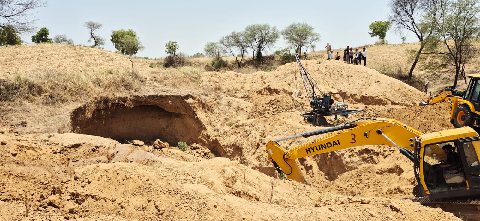 Under construction well collapses in Panna