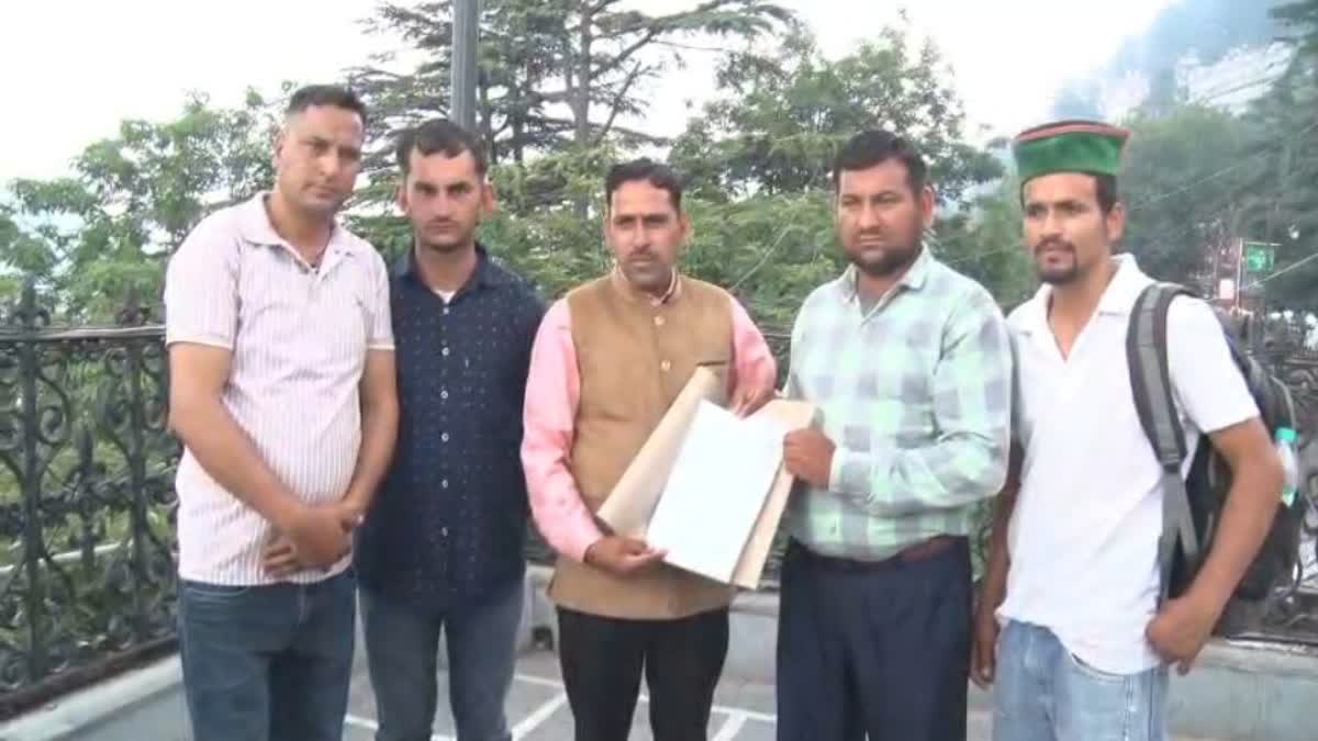 मल्टीटास्क वर्कर ने की नीति बनाने की मांग