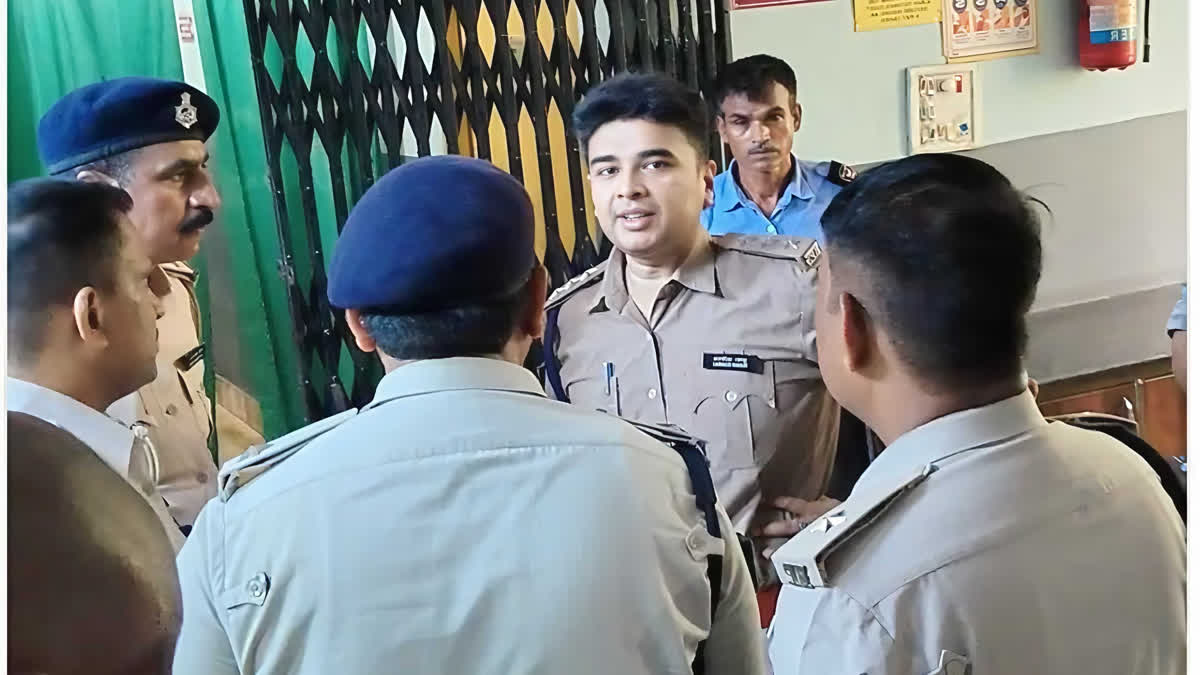 नालंदा में बदमाशों ने बुजुर्ग को मारी गोली, 3 अस्पतालों ने किया रेफर, PMCH में इलाज कराते समय मौत नालंदा में बदमाशों ने बुजुर्ग को मारी गोली