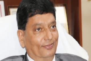 डॉ.अरुण कुमार पद से हटाए गए