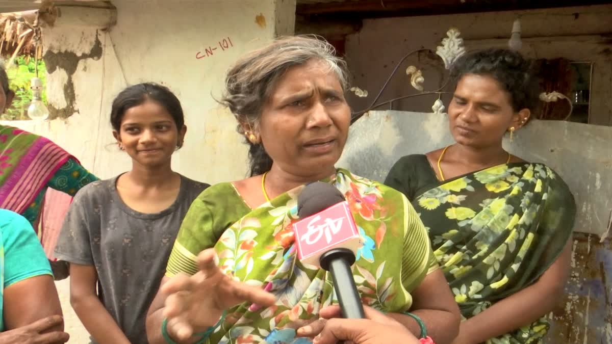 Veligonda Evacuees Problems