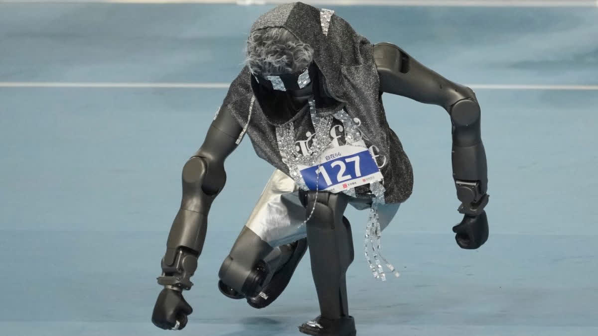 A humanoid robot competes in the breakdance during the World Humanoid Robot Games in Beijing, Tuesday, Aug. 25, 2026.