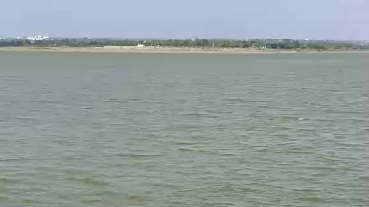 BODY FOUND IN LAKE