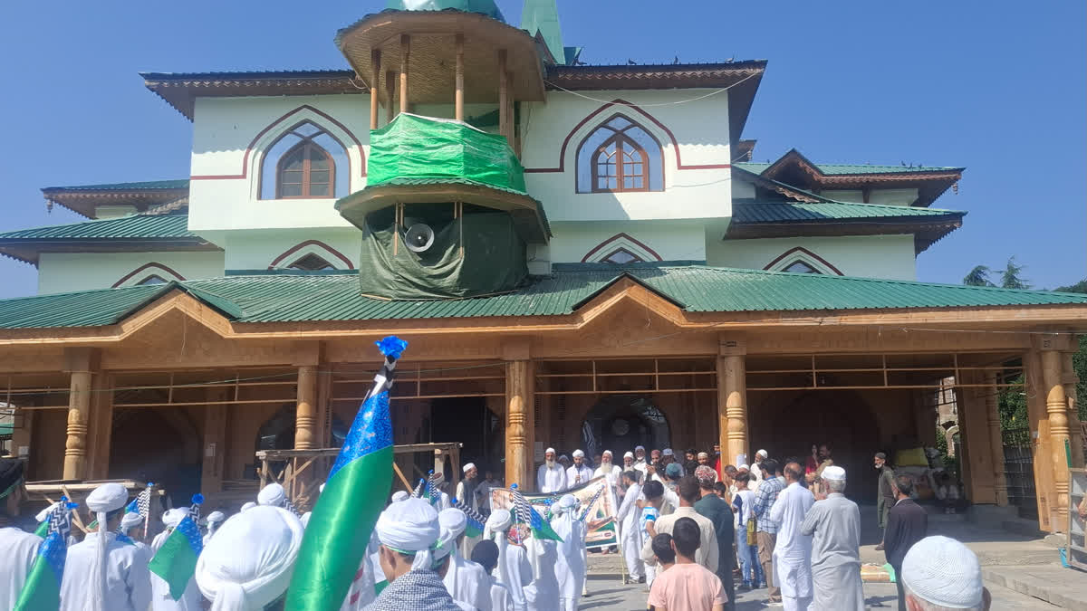 خانقاہ فیض پناہ سے میلادالنبی ریلی کا اہتمام خانقاہ فیض پناہ سے میلادالنبی ریلی کا اہتمام