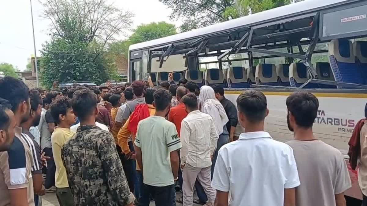 Kotputli Road Accident