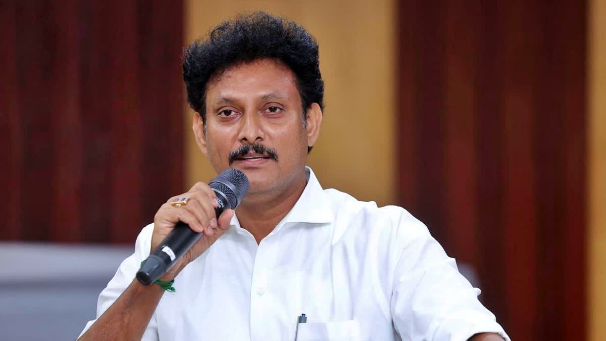முன்னாள் அமைச்சர் அன்பில் மகேஷ் பொய்யாமொழி