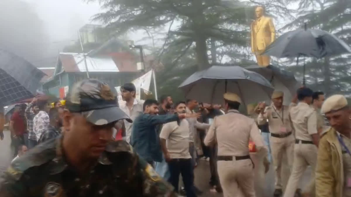 शिमला में टैक्सी ऑपरेटरों और पुलिस के बीच झड़प