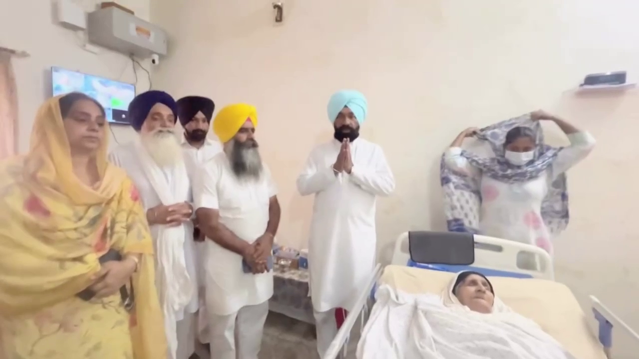 AAP MLA ENQUIRED HAWARA MOTHER