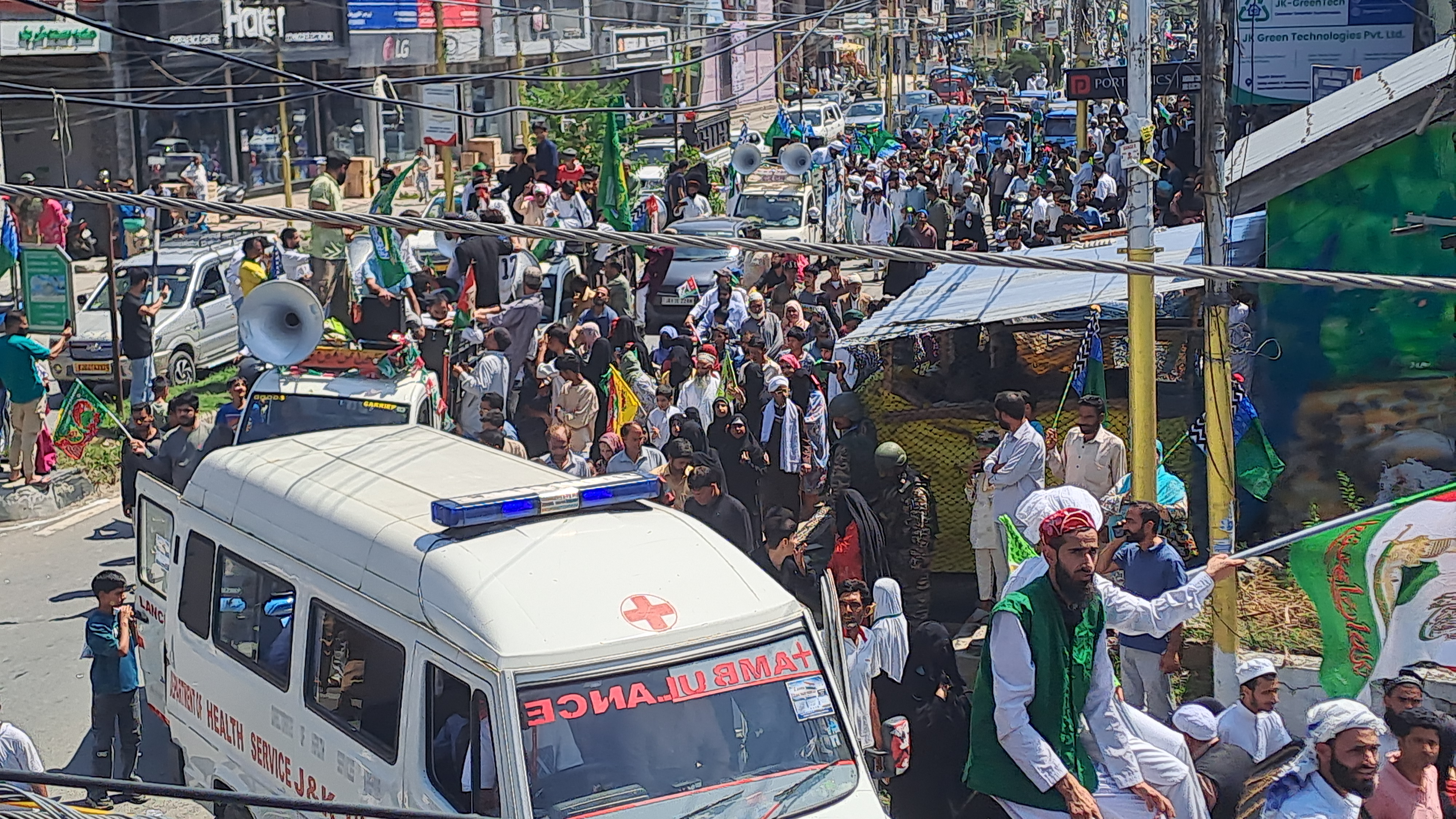 Grand procession in Anantnag on the occasion of Eid Milad un Nabi, Urdu News