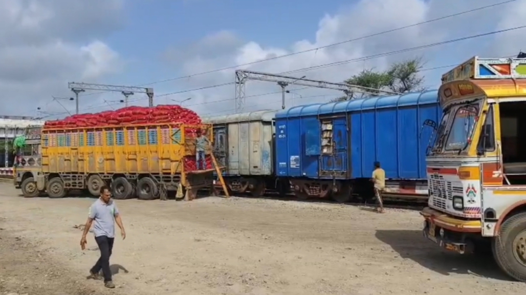 Lasalgaon to Delhi Onion Express