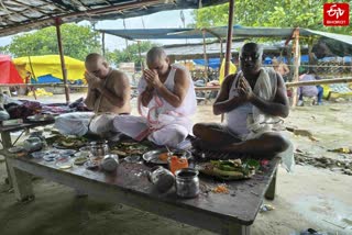 तीर्थराज प्रयाग में सबसे पहले पिंडदान का विधान.