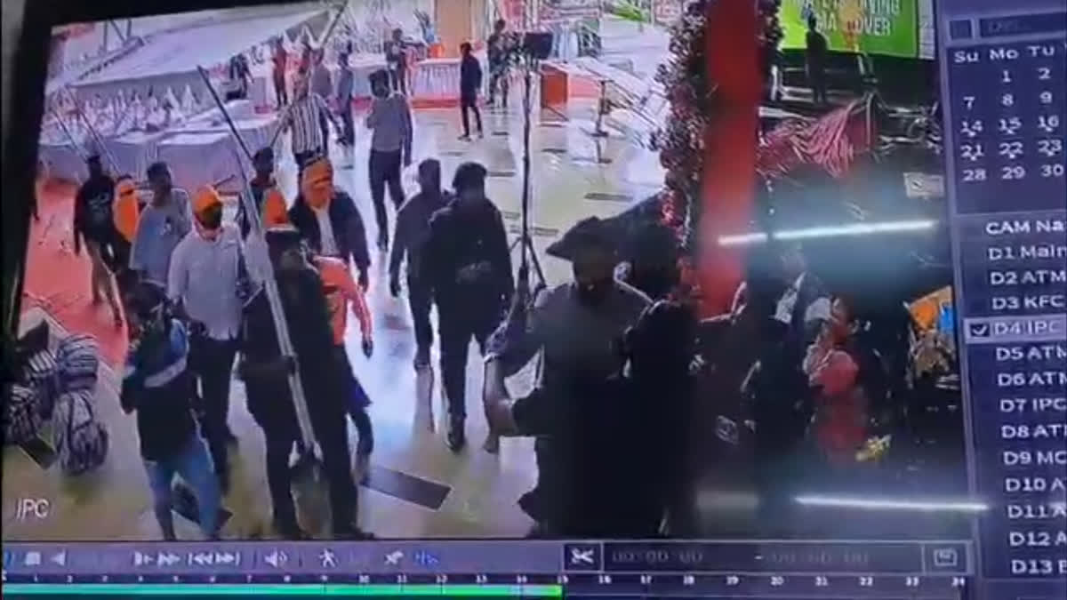 40 Booked As Mob Vandalises Christmas Decorations At Chhattisgarh Mall 40 Booked As Mob Vandalises Christmas Decorations At Chhattisgarh Mall
