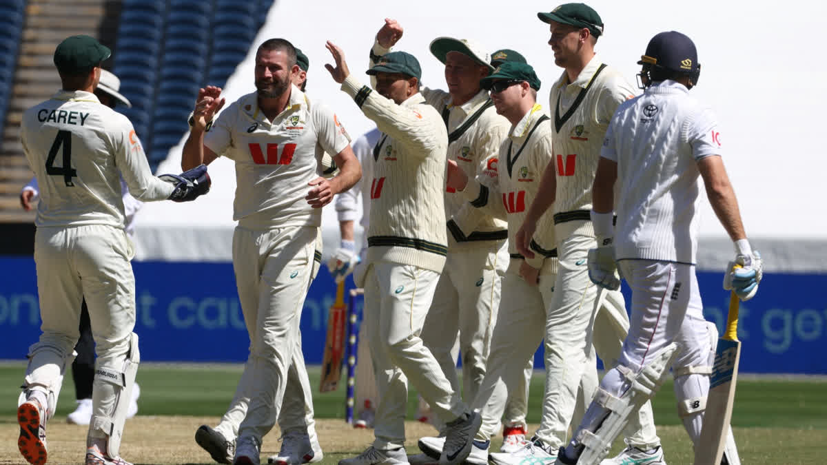 Ashes 2025: England, Australia Collapse As 20 Wickets Fall On Opening Day Ashes 2025 20 Wickets Fall On Opening Day Of Fourth Test