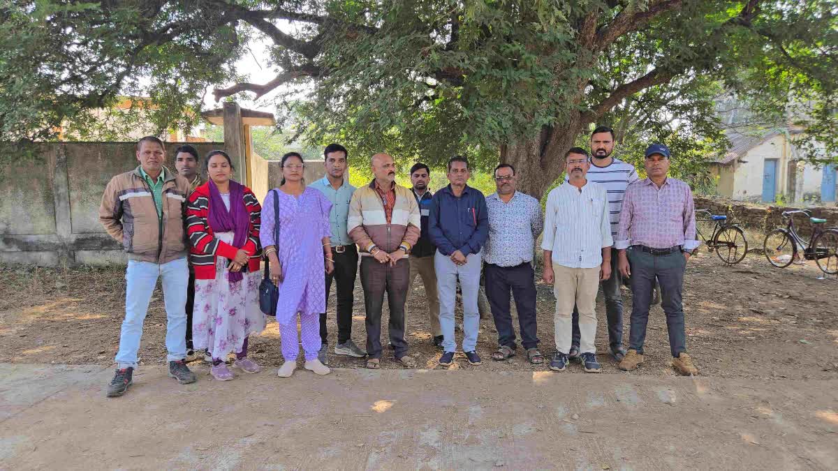 Teachers And Head of ITI Dispute