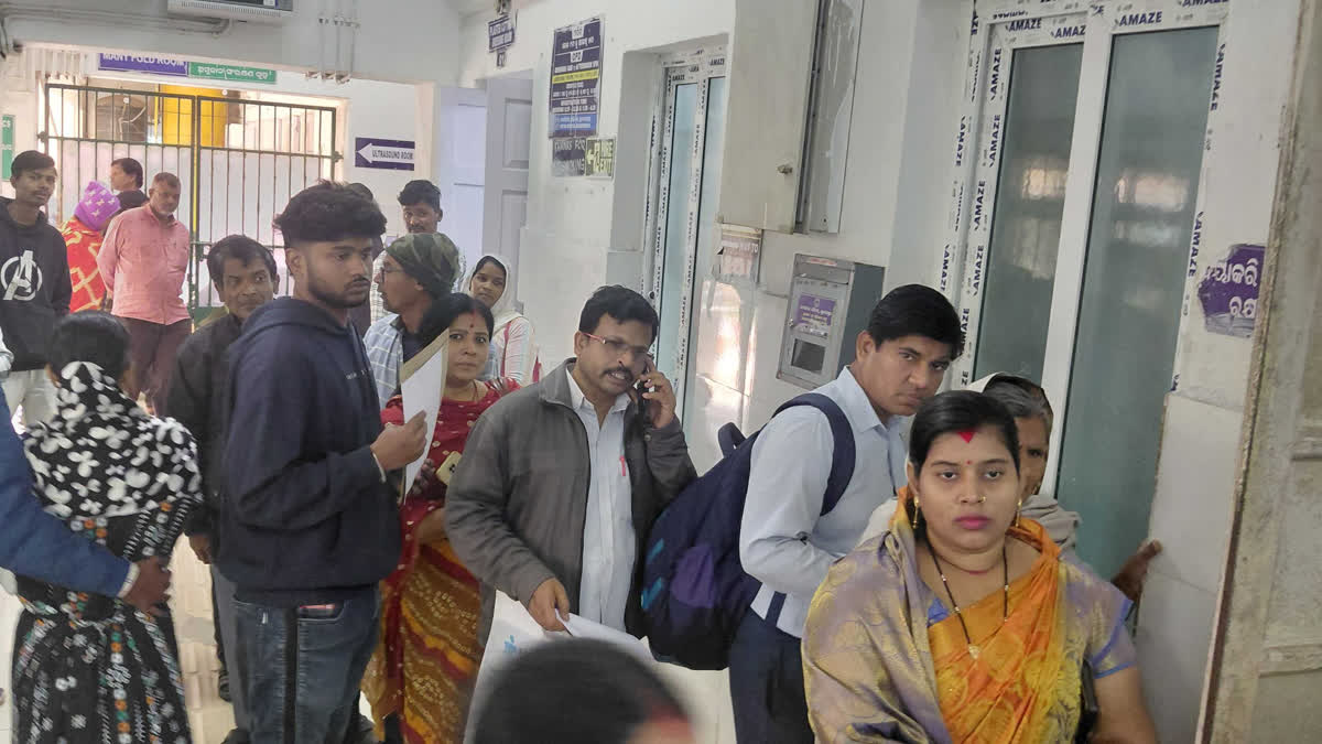 Outpatient Department (OPD) services at government hospitals across Odisha were disrupted from 10 am to 11 am on Friday over the Odisha Medical Services Association (OMSA)'s protest for fulfilment of its members' long-pending demands.