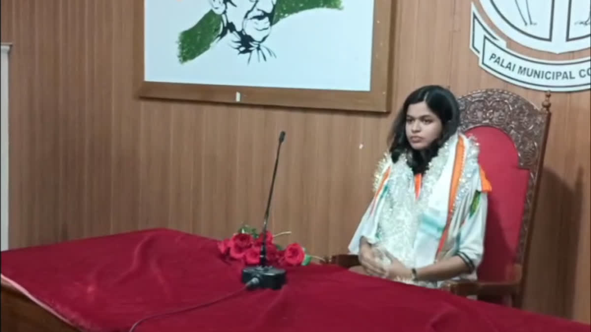 Kerala: 21-Year-Old Diya Binu To Lead Pala Municipality, Becomes State's Youngest Municipal Chairperson Diya Binu Pulikkakandam