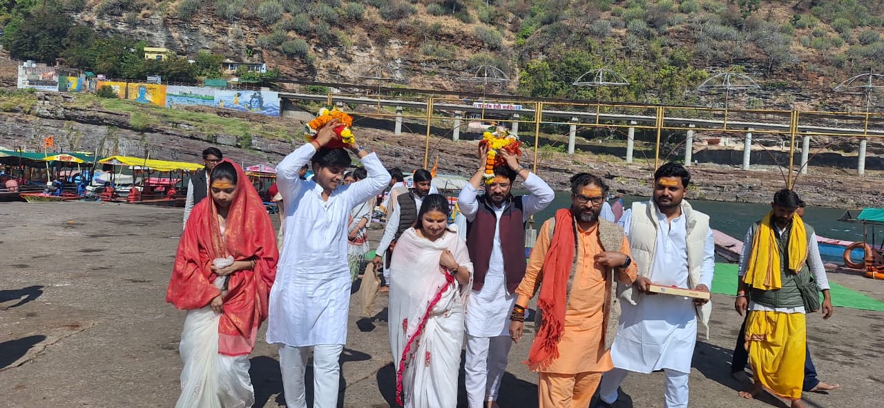 Dr Abhimanyu Ishta Narmada Parkirma