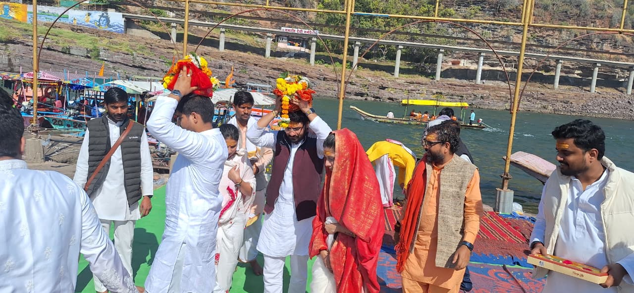 CM SON Daughter in Law PARIKRAMA