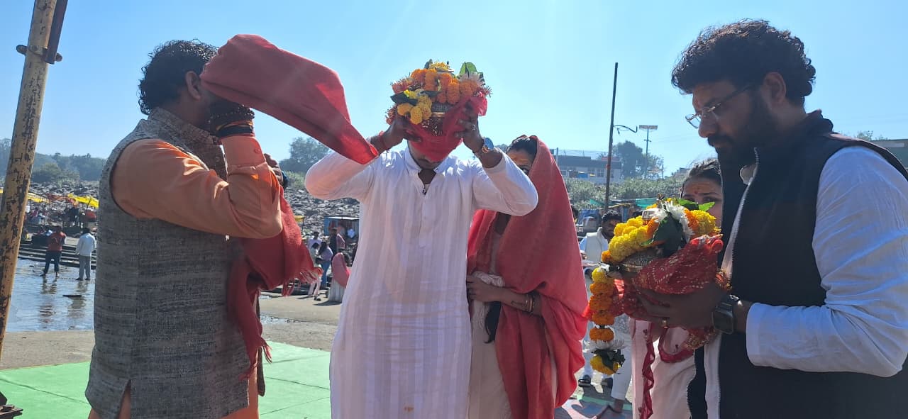 CM SON Daughter in Law PARIKRAMA