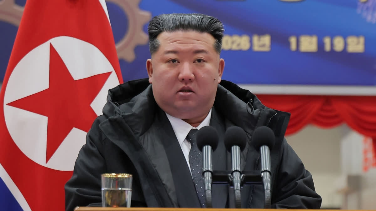 NOTH KOREA LAUNCH PROJECTILE