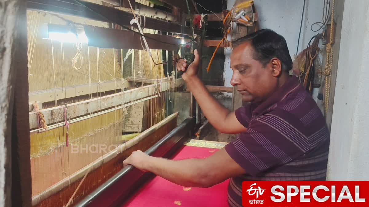 state government plan to establish dhaniakhali tant hub after 15 years of gi tag Urdu News