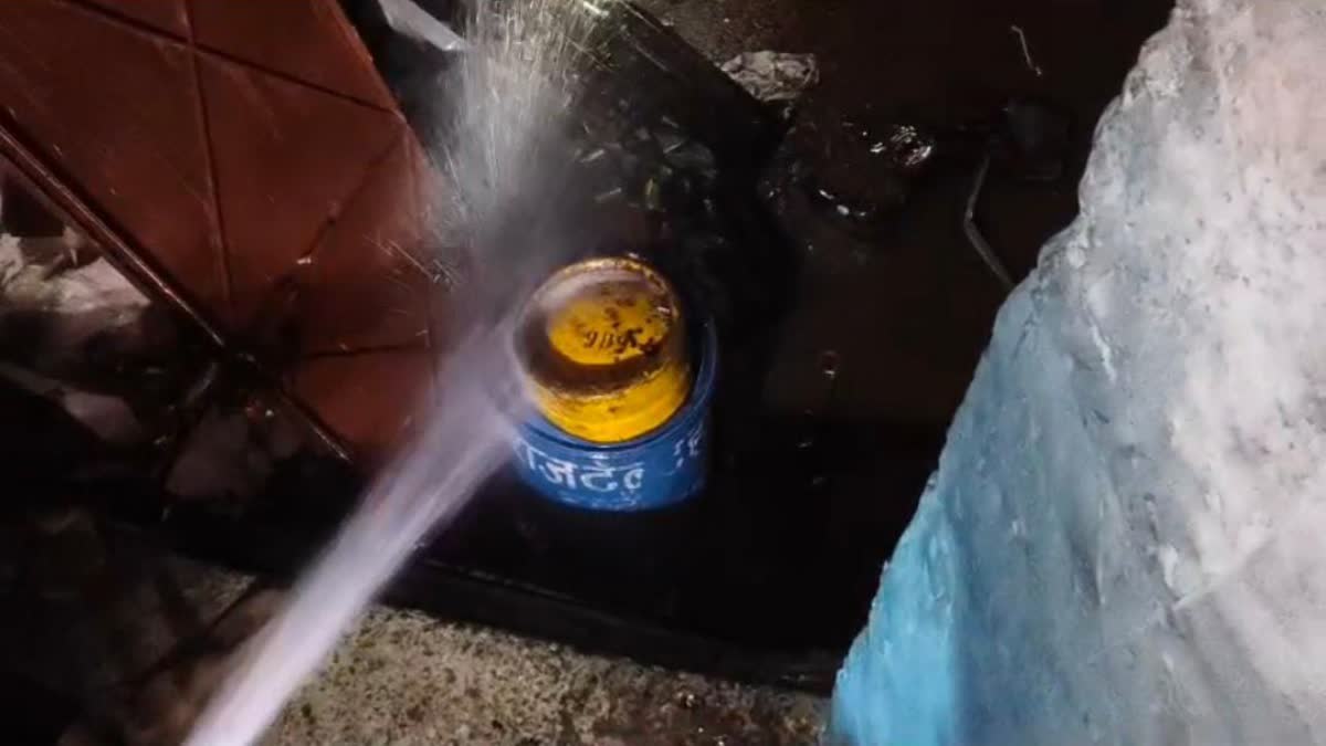 Indore Gas leakage Raoji Bazaar area