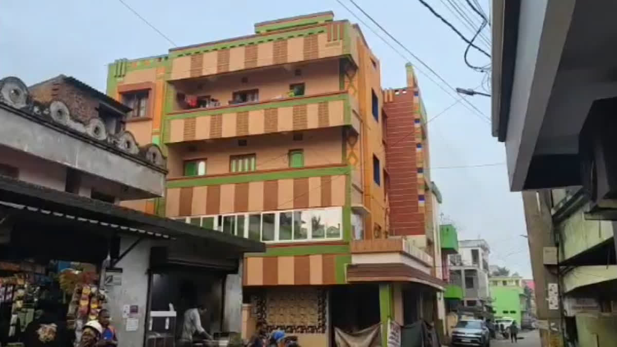 Paradip women dies falling from 4th floor investigation underway postmortem report awaited