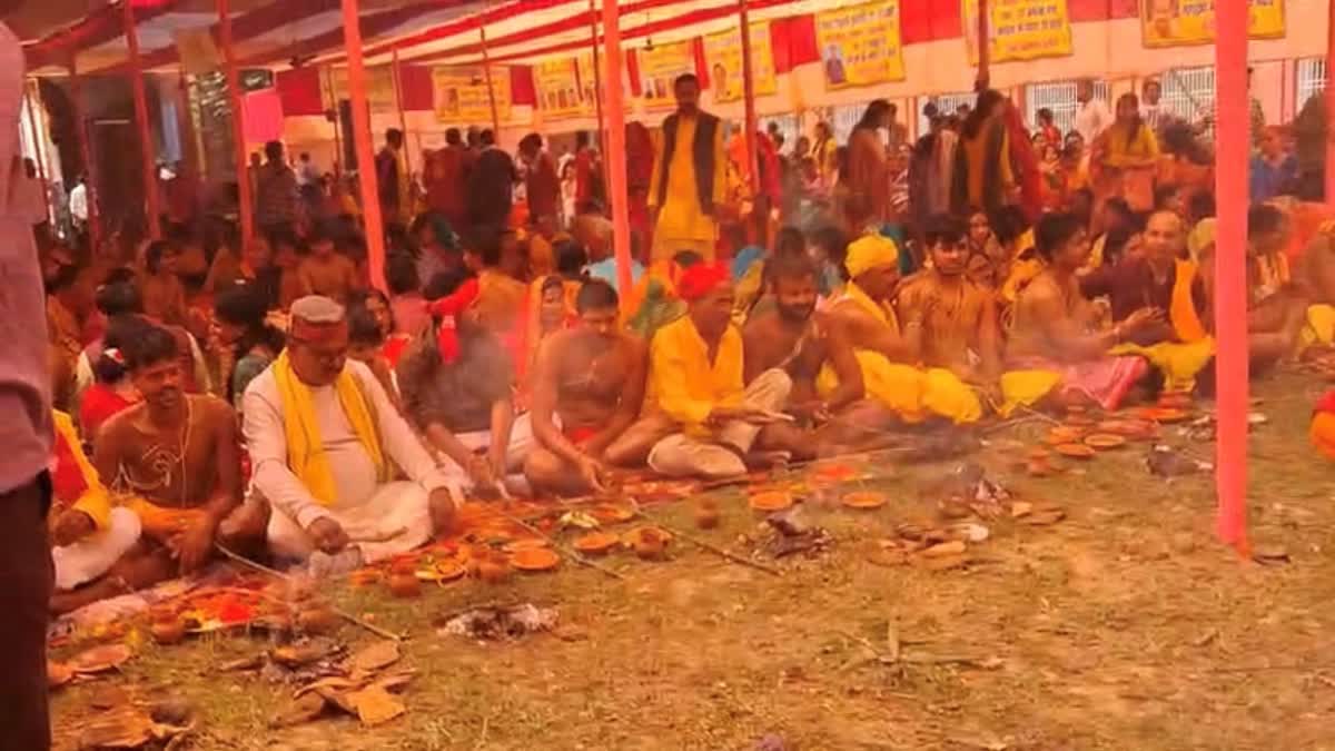 255 Baruas wore sacred thread