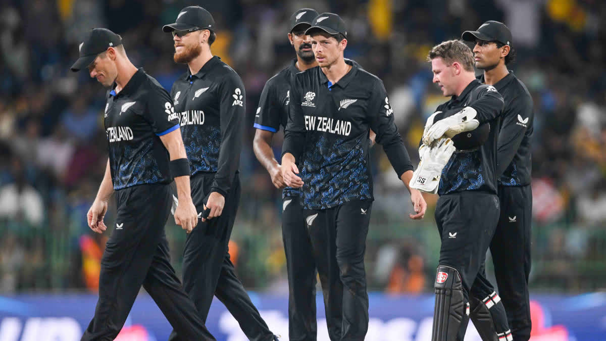 டி20 உலகக் கோப்பை 2026: இங்கிலாந்தை வீழ்த்தி அரையிறுதிக்கு முன்னேறுமா நியூசிலாந்து? நியூசிலாந்து அணி