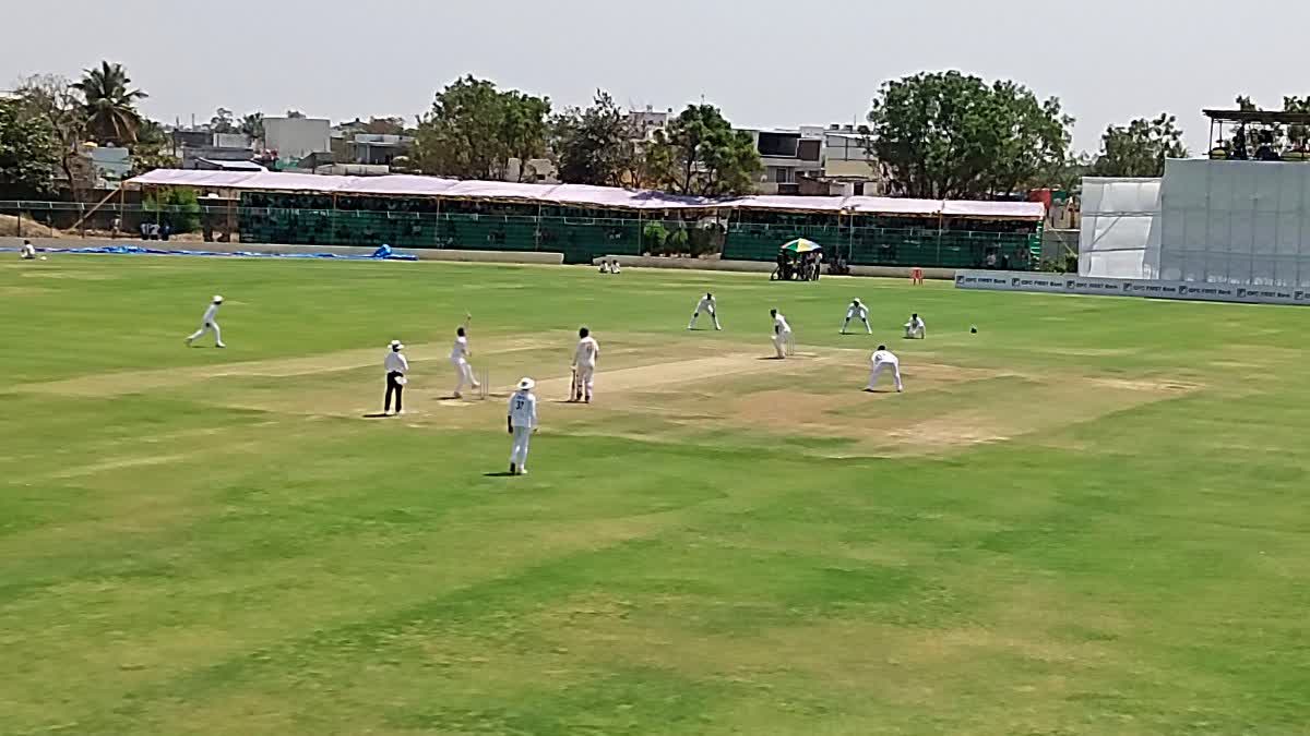 karnataka-team-all-out-for-293-runs-in-first-innings-of-ranji-trophy-final-match