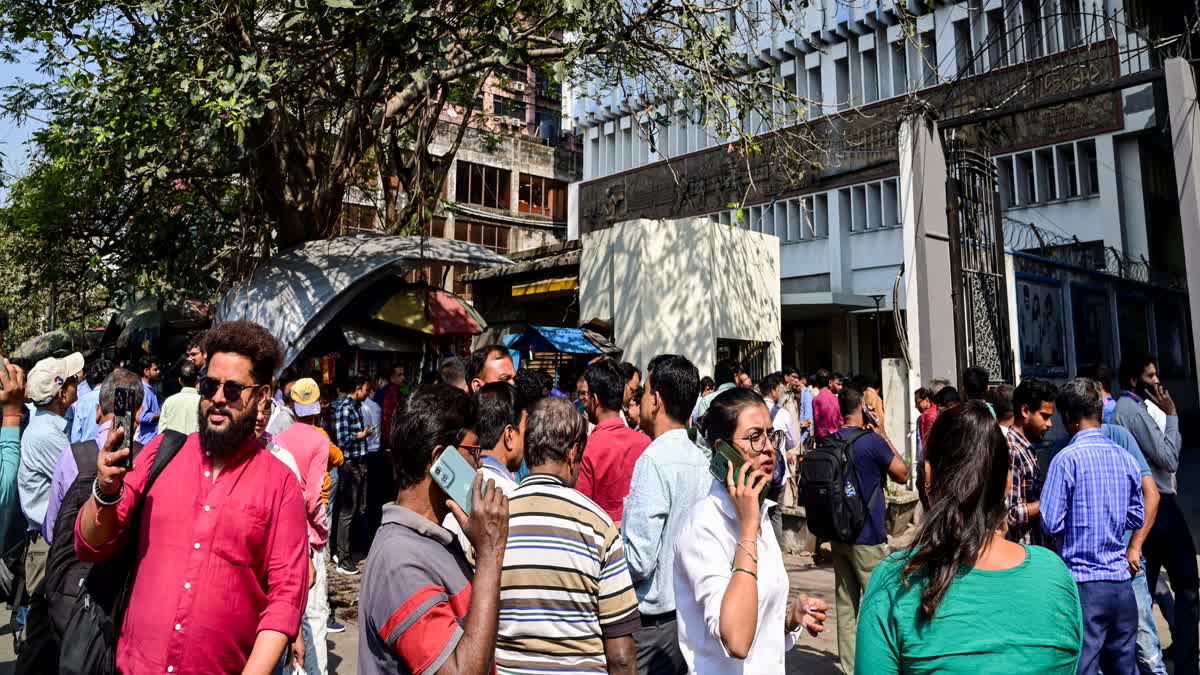 EARTHQUAKE JOLTS KOLKATA