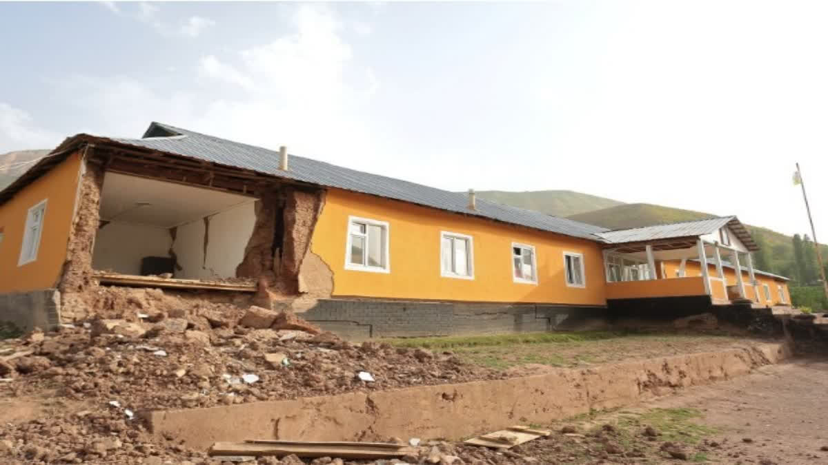 earthquake hit kolkata sikkim darjeeling kalimpong and nepal Urdu News